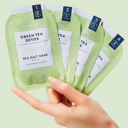 Voesh Pedi In A Box Deluxe 4 Step | Green Tea Detox Case (50 Pack)